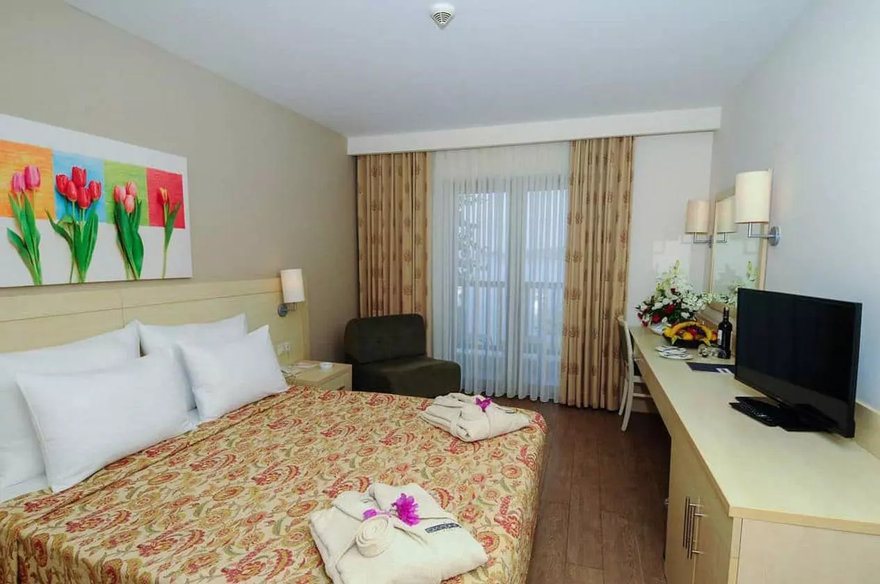 DIAMOND _SHABAVIZ (15).jpg